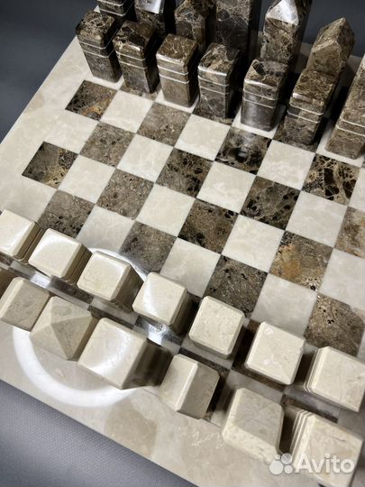 Шахматы из мрамора