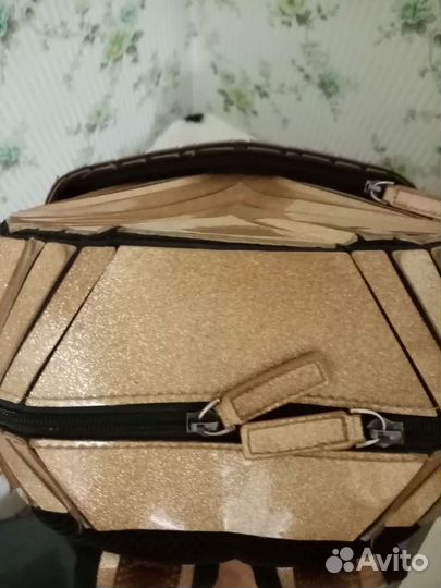 Женская сумка рюкзак золотой