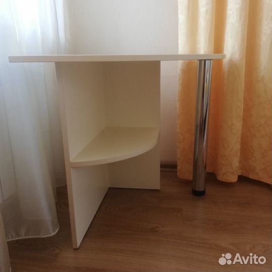 Стол детский 60 см