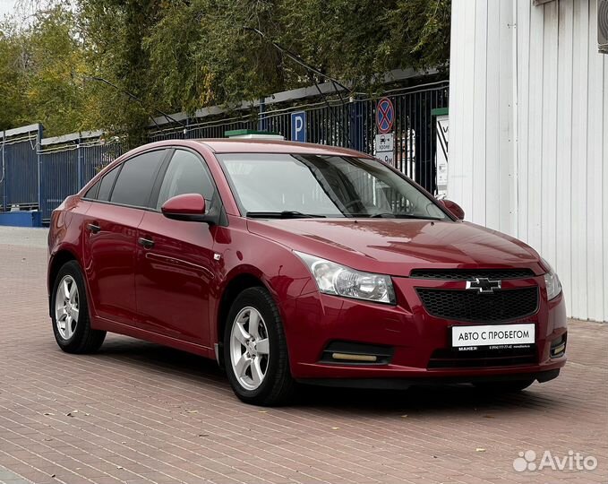 Chevrolet Cruze 1.6 AT, 2010, 136 198 км