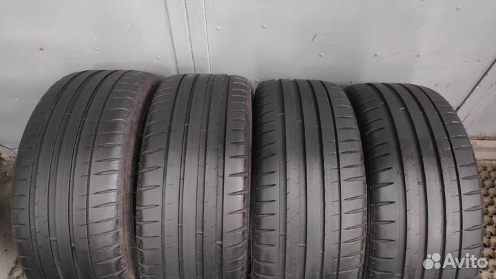 Michelin Pilot Sport 4 225/40 R18 92Y