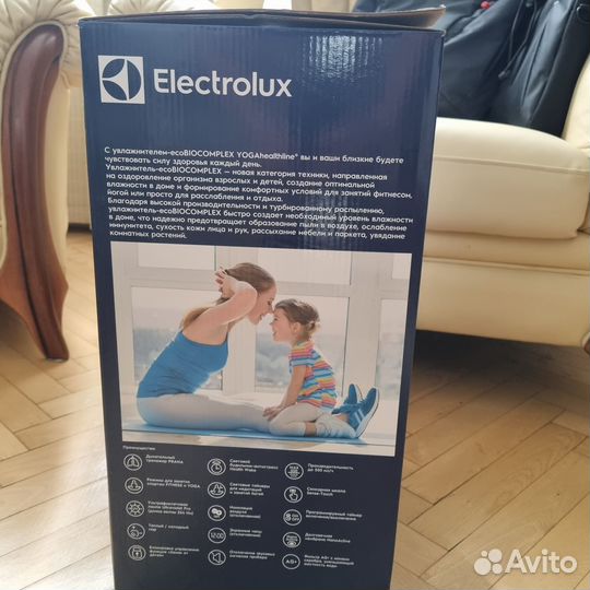 Увлажнитель воздуха Electrolux EHU-3815D с пультом