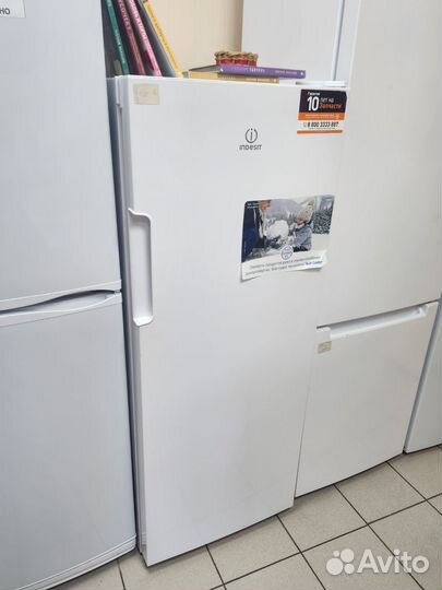 Морозильный шкаф Indesit