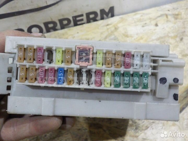 Блок предохранителей Lexus LS