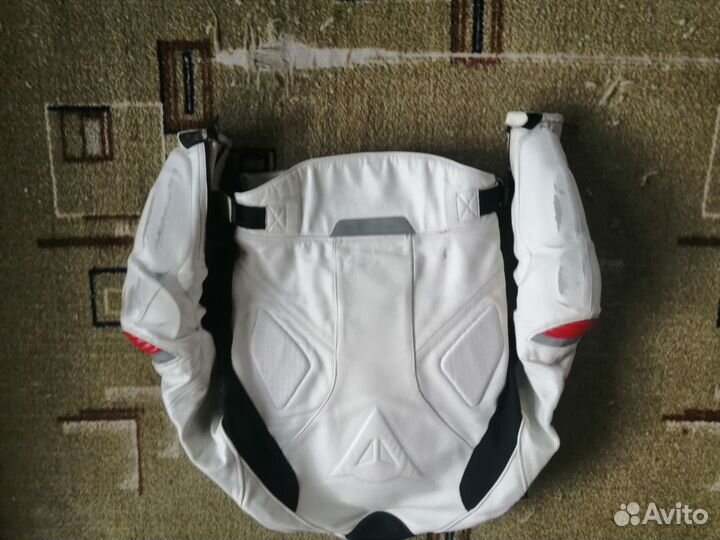 Мотоэкипировка dainese