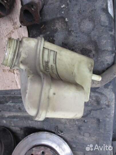 Бачок гидроусилителя Renault Symbol