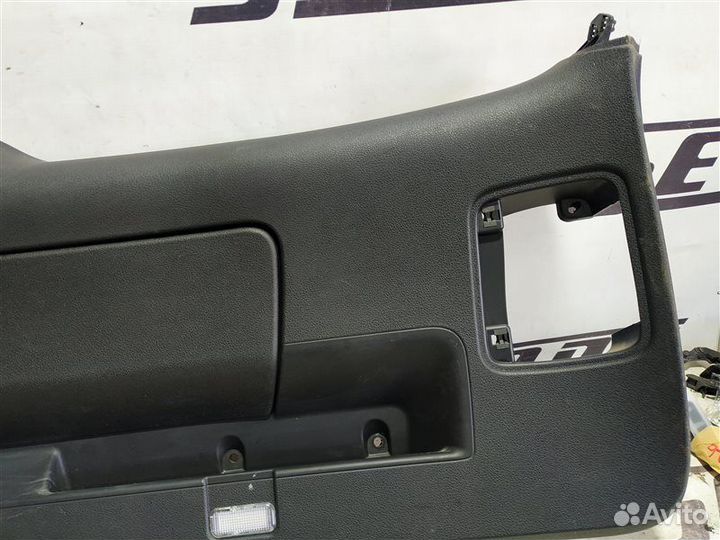 Накладка двери багажника Audi Q7 4L 3.0 BUG 2007