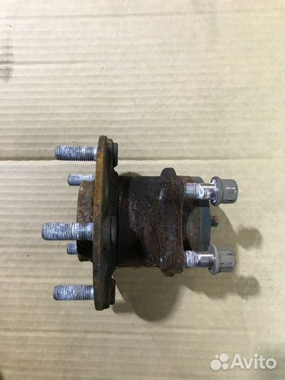 Ступица задняя левая задняя левая Mitsubishi