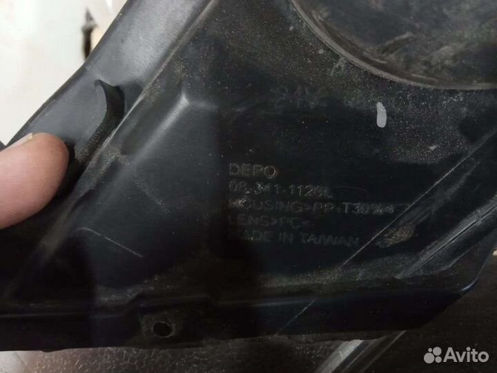 Volkswagen touareg фара(левая)