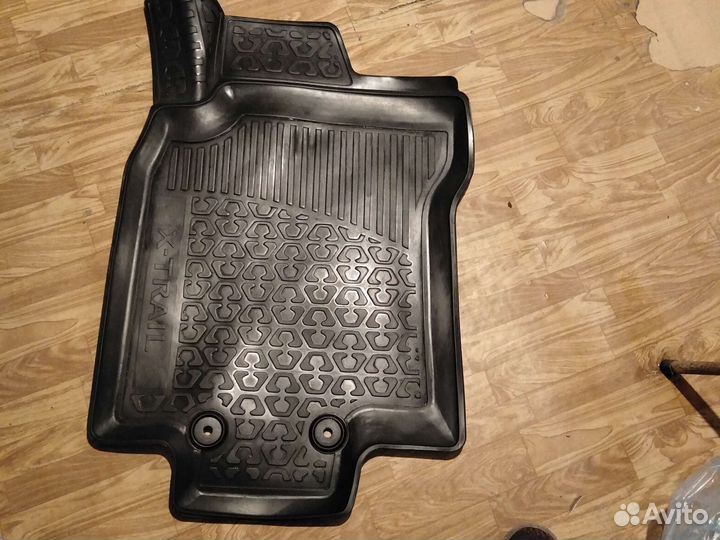 Резиновые коврики на Nissan Х-trail