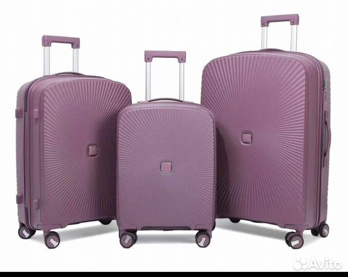 Чемодан на колесах большой