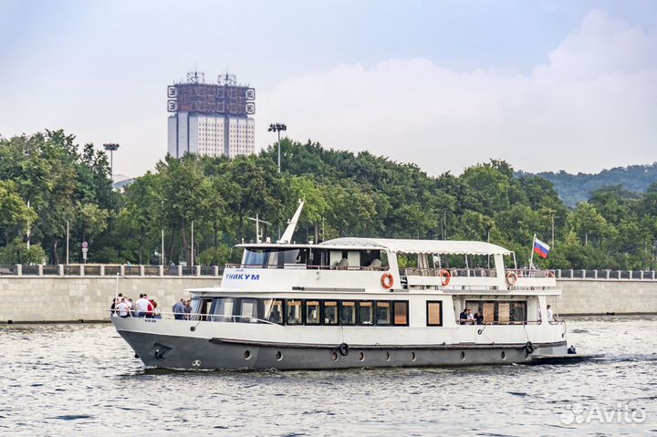 Аренда теплохода Уникум до 50 человек