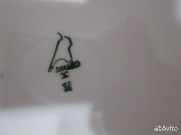 Супница фарфоровая 