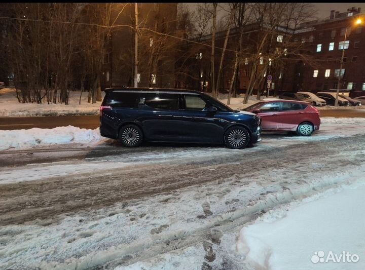 Аренда автомобиля Zeekr 009