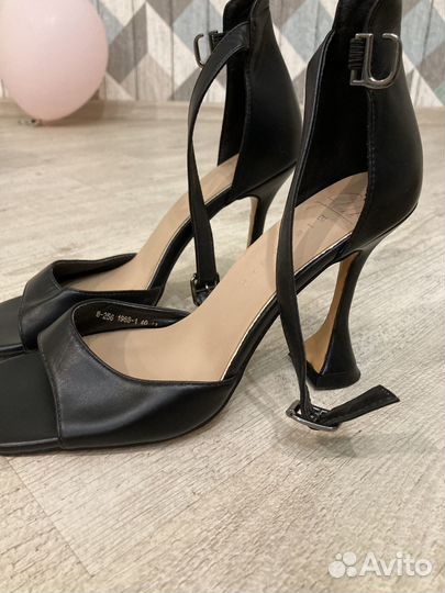 Туфли женские