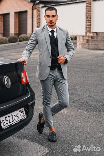 Продам костюм