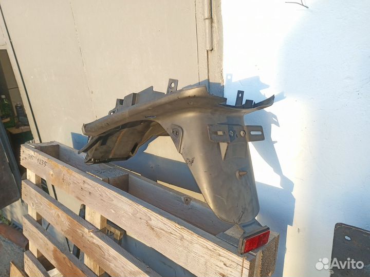 Подкрылок задний Suzuki bandit gsf 250