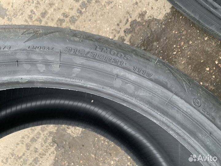 Bridgestone Blizzak LM-005 275/40 R21 и 315/35 R21 111V