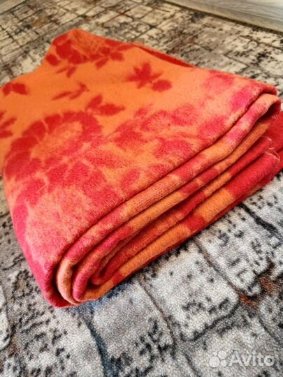 Плед шерстяной