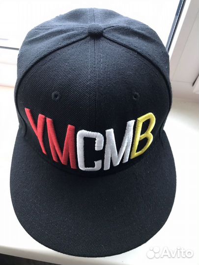 Кепка снэпбэк