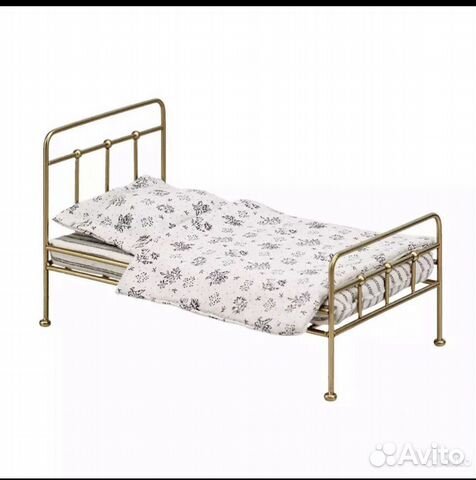 Кровать для куклы