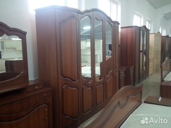 Спальный гарнитур 