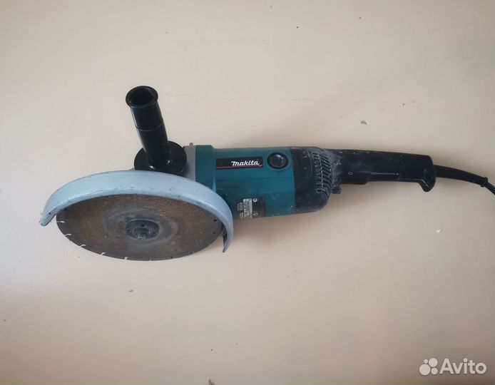 Ушм болгарка Makita 9069, почти новая, мало бу