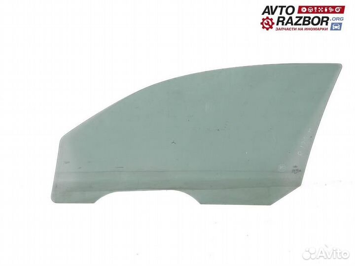 Стекло двери передней правой (опускное) Ford Focu