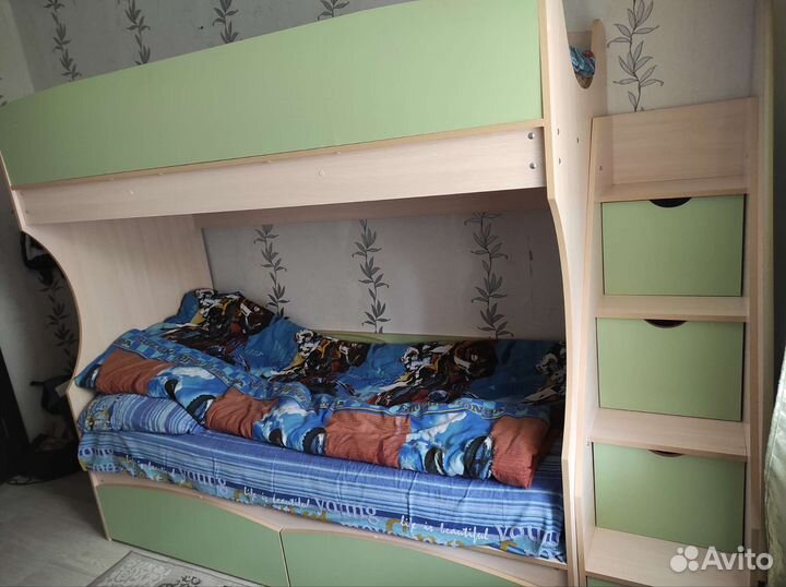 Двухъярусная кровать бу