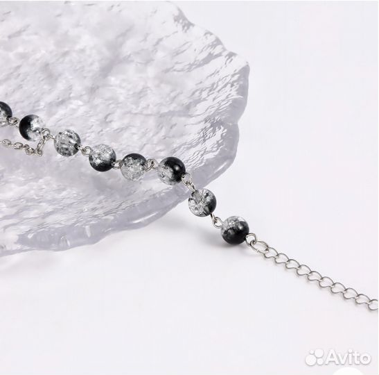 Чокер с ажурным сердцем и цепями