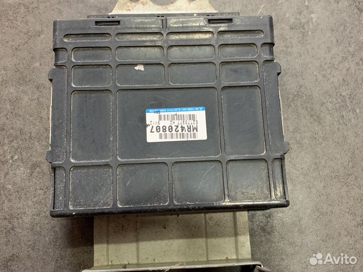 Эбу mitsubishi carisma