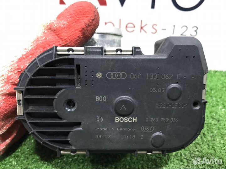 Дроссельная заслонка Audi Tt 8N AUQ 2004