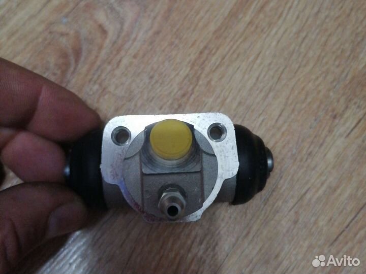 Задний тормозной цилиндр на ниссан прессаж