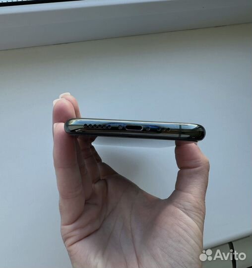 iPhone 11 Pro, 64 ГБ