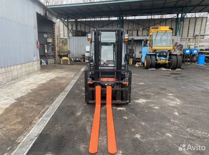 Вилочный погрузчик Toyota 02-8FG25, 2017