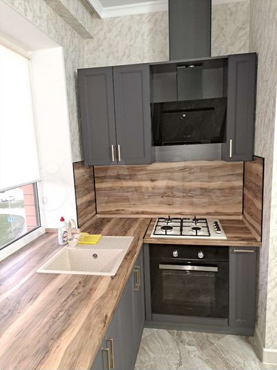 2-к. квартира, 72 м², 4/12 эт.