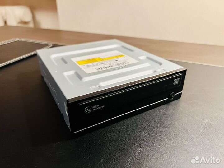 Привод DVD RW Toshiba SATA