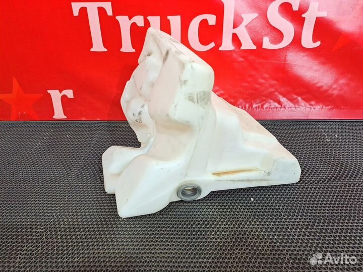 Бачок омывателя лобового стекла