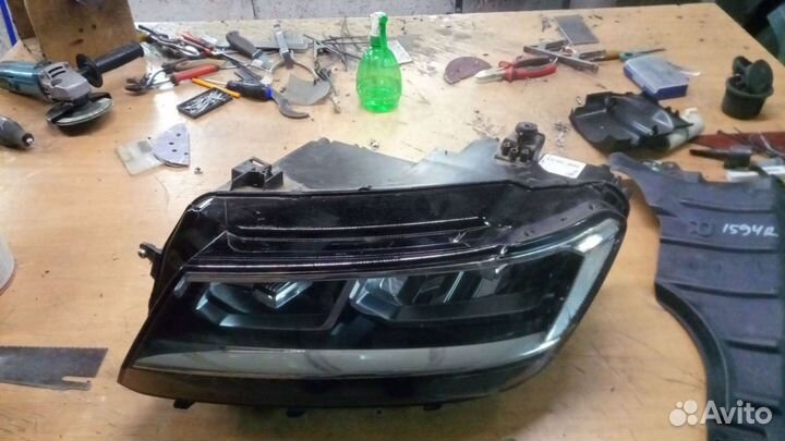 Фара левая Volkswagen Tiguan 2 Led