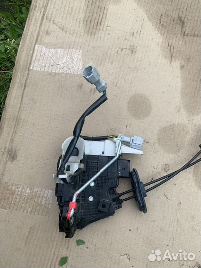 Замок правой передней двери для kia cerato 3(YD)