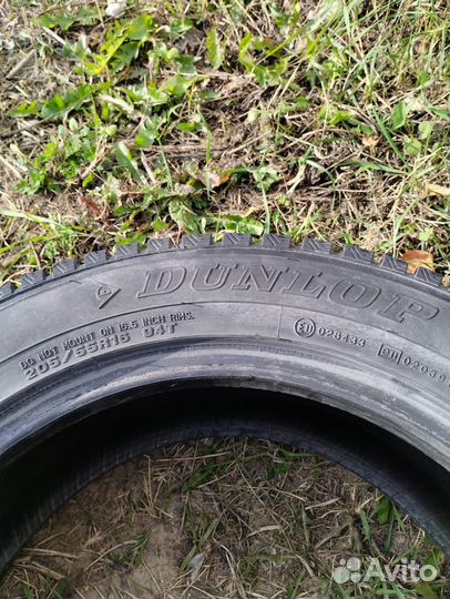 Dunlop SP Winter Ice 01 205/55 R16