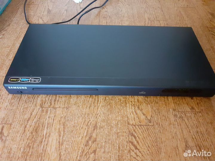 Плеер Samsung DVD-P380
