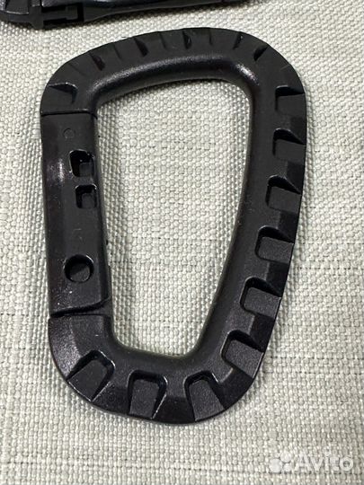 Алюминиевые и пластиковые карабины