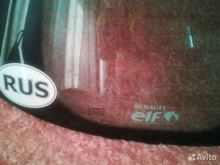 Стекло заднее на renault grand scenic 2