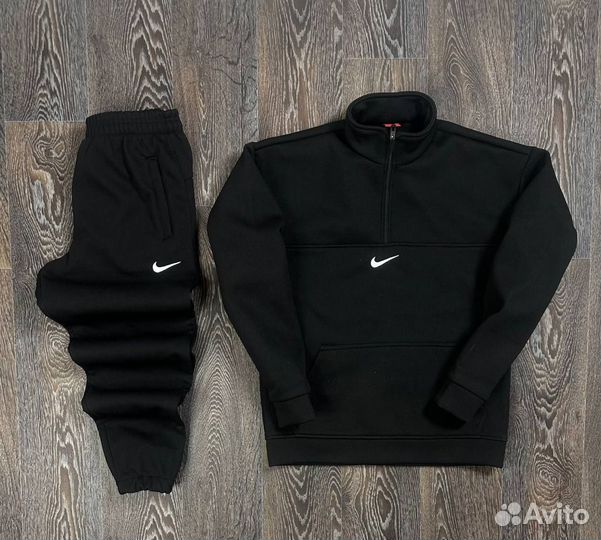 Спортивный костюм Nike на флисе