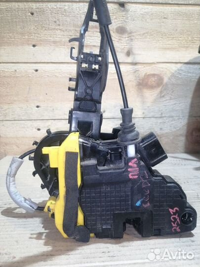 Замок двери передний левый Kia Ceed 2