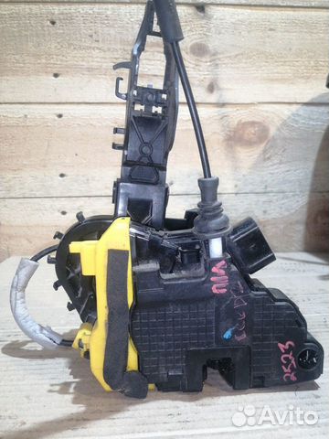 Замок двери передний левый Kia Ceed 2