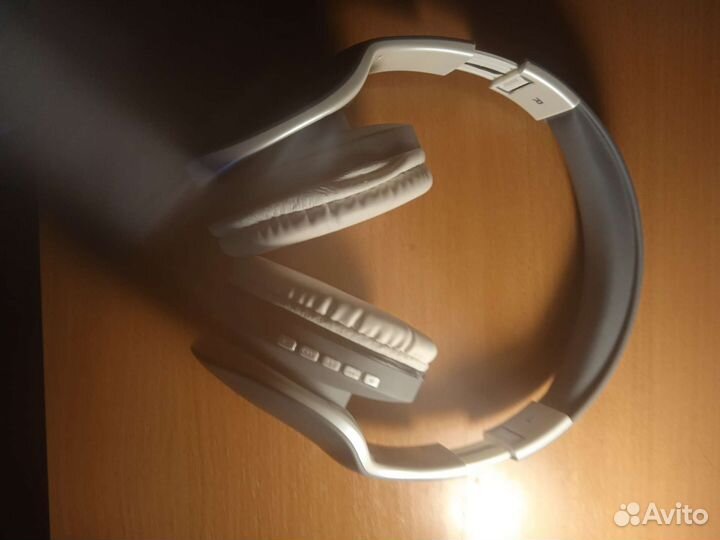 Беспроводные наушники