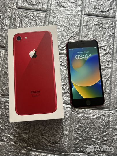 iPhone 8, 64 ГБ