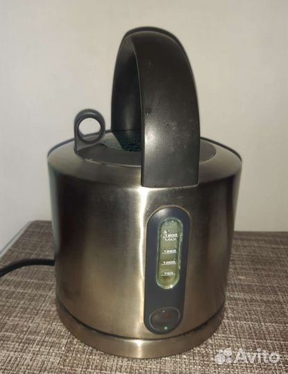 Чайник Bork KE CRN 9916, объём 1,6 л